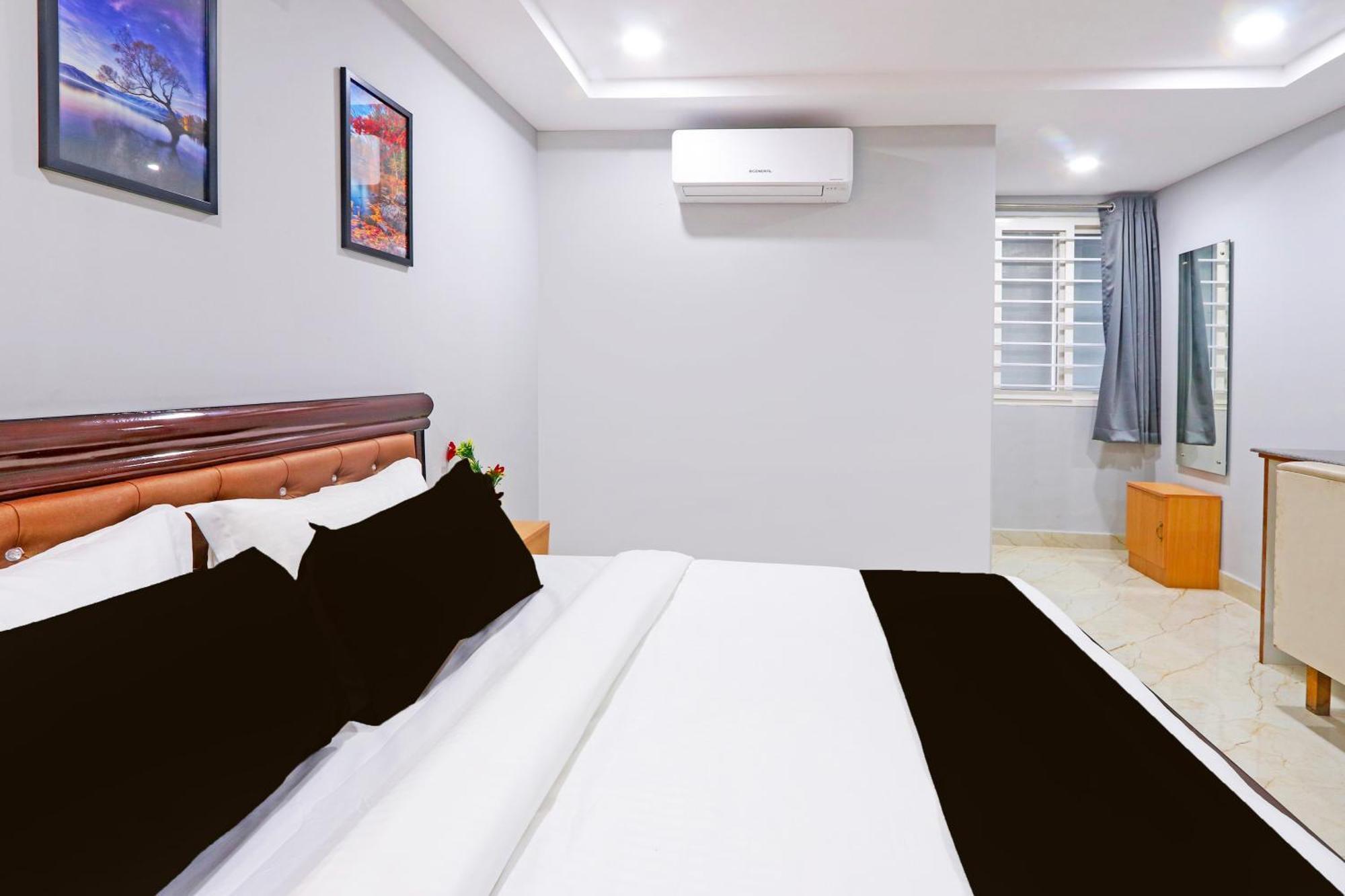 Super Townhouse Qualia Elite S R Nagar Hotel Hyderabad Ngoại thất bức ảnh